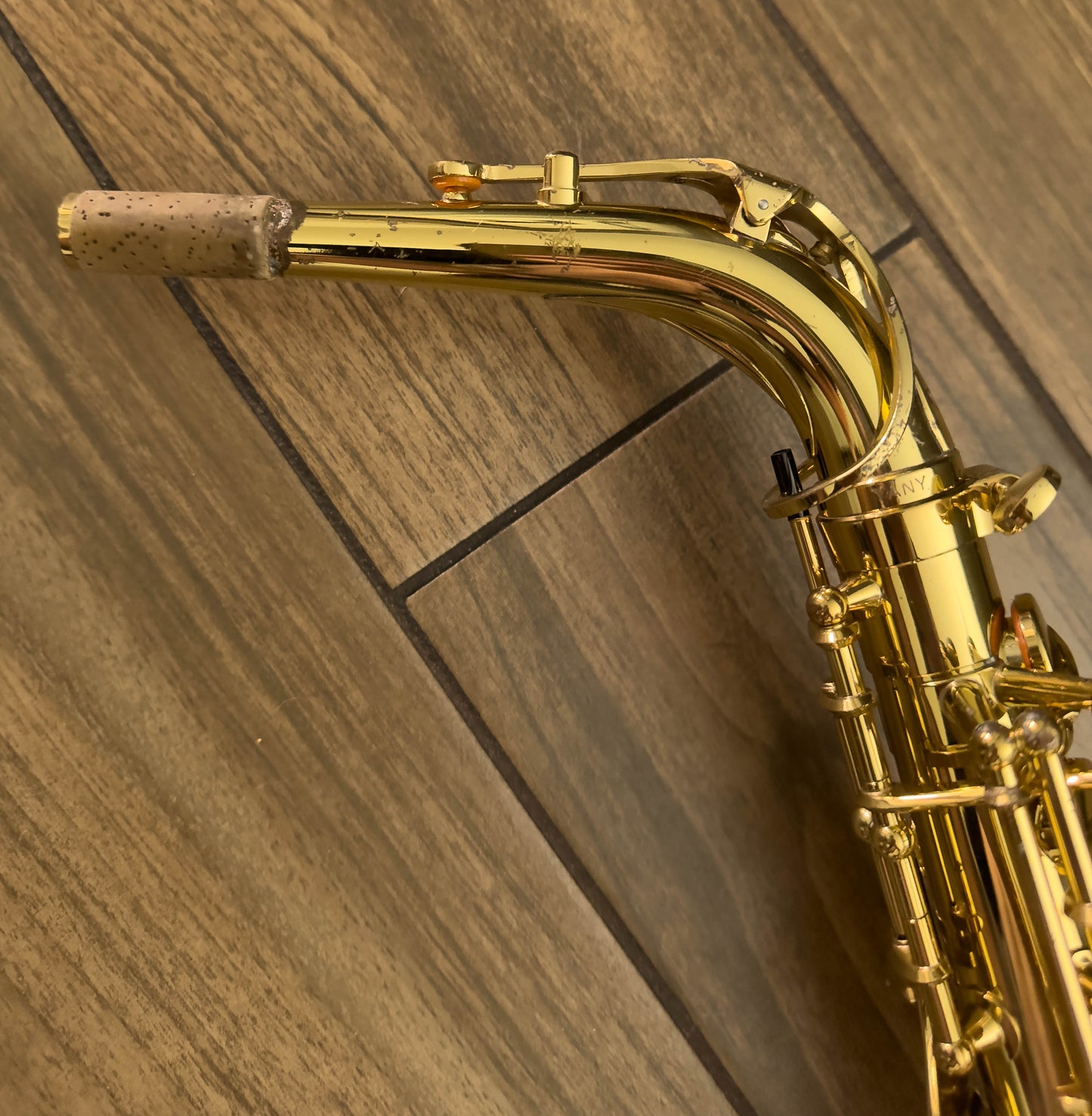 Yanagisawa AW01 Professional Alto Saxophone